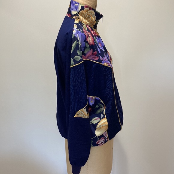 Vintage Wind Breaker by Silver Threads - Picture 2 of 10